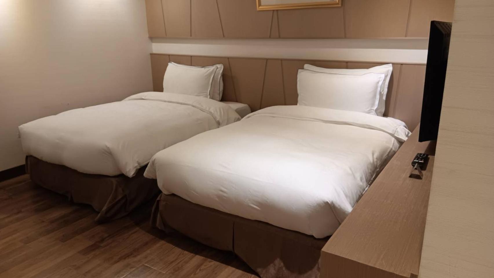 טאינאן Jai Chateau Hotels & Hostels מראה חיצוני תמונה