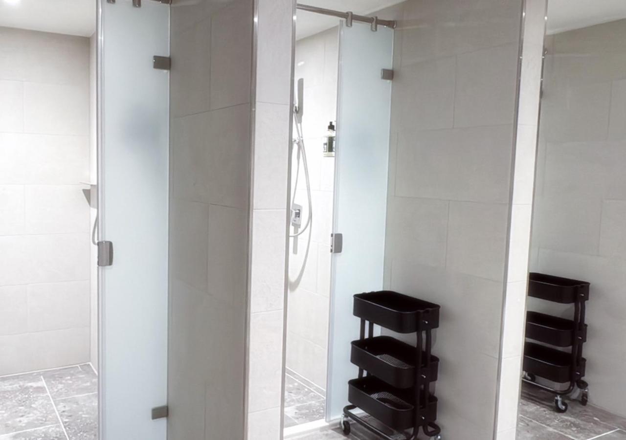 טאינאן Jai Chateau Hotels & Hostels מראה חיצוני תמונה